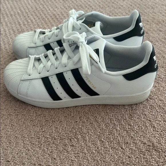 Adidas White and Black Sneakers for women size 9 - Picture 3 of 7